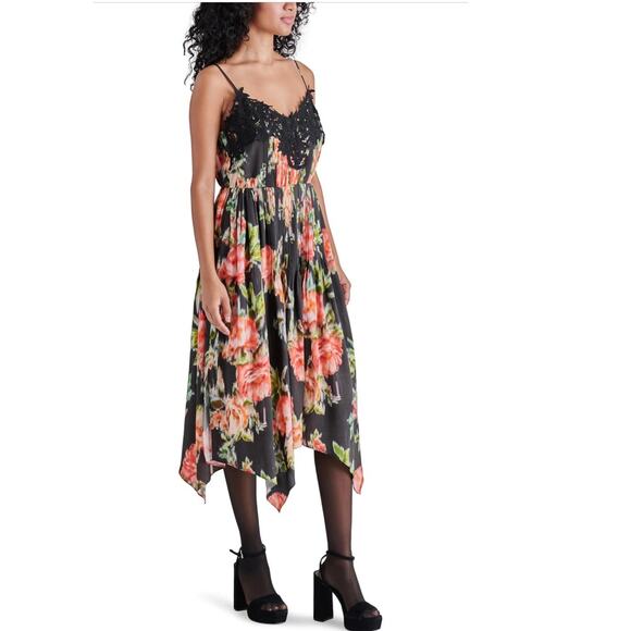 NWT Steve Madden Apparel Women's Beatrice Flowy Dress Lace Faded Rose Medium - Picture 1 of 5